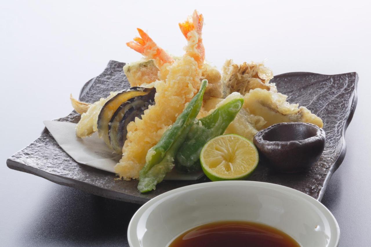 Отель Sotetsu Grand Fresa Saigon 相鉄グランドフレッサ サイゴン Хошимин Экстерьер фото