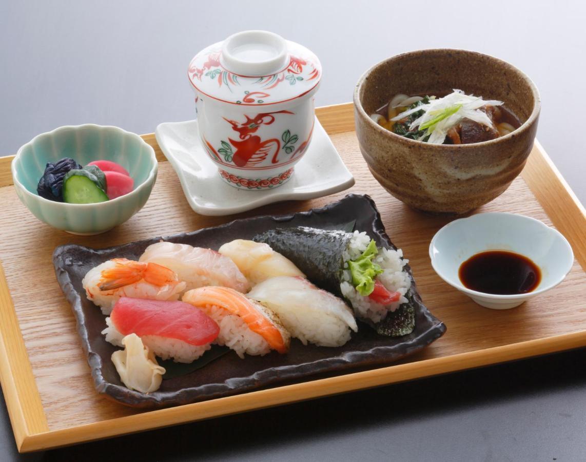 Отель Sotetsu Grand Fresa Saigon 相鉄グランドフレッサ サイゴン Хошимин Экстерьер фото